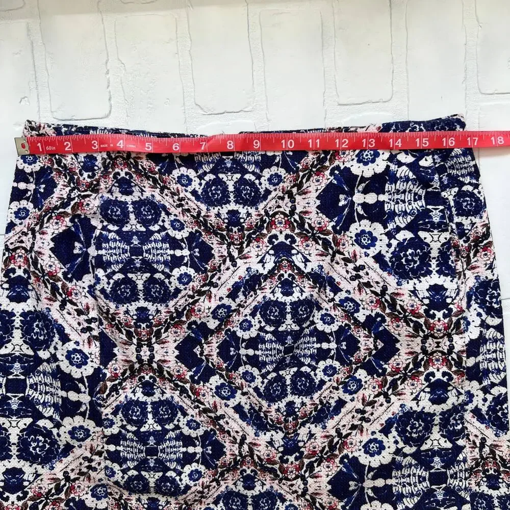 Joe Fresh Women's Tapestry Blue Indigo Floral Stretch Mini Skirt - sz 8